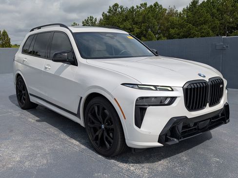 Used 2024 BMW X7 M60i w/ Executive Package AWD/4WD image 7