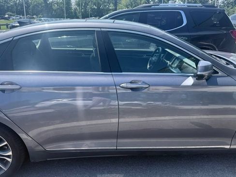 Used 2015 Hyundai Genesis 3.8 w/ Option Group 03 AWD/4WD image 15