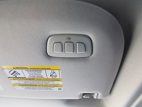 Used 2025 Ford Expedition Active image 43