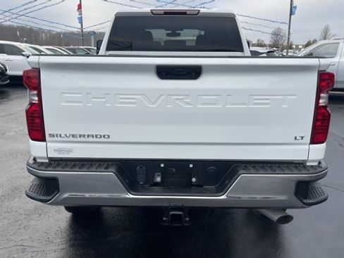 Used 2023 Chevrolet Silverado 2500 LT image 4