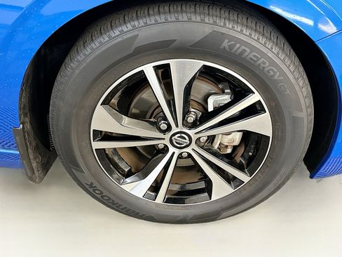 Used 2023 Nissan Sentra SV w/ All-Weather Package FWD image 11
