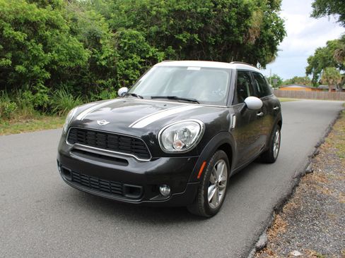Used 2011 MINI Cooper Countryman S FWD image 1