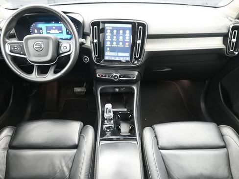 Used 2023 Volvo XC40 B4 Ultimate FWD image 20