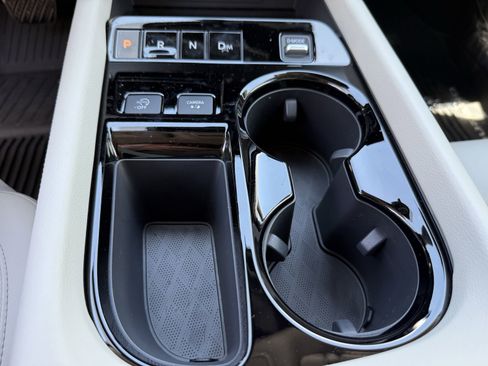 New 2025 Nissan Murano SV AWD/4WD image 13