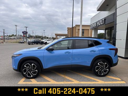 Used 2024 Chevrolet Trax RS w/ Sunroof Package image 5