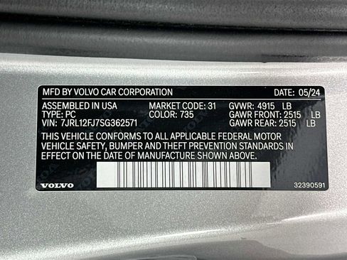 Used 2025 Volvo S60 B5 Core image 29