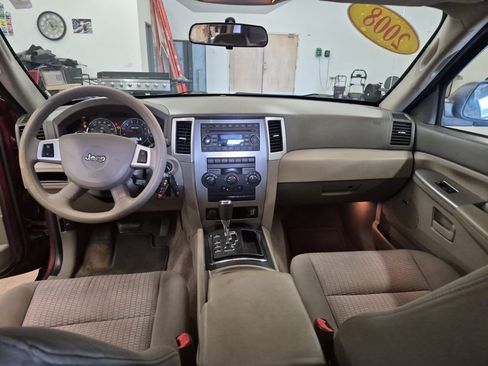 Used 2008 Jeep Grand Cherokee Laredo RWD image 17