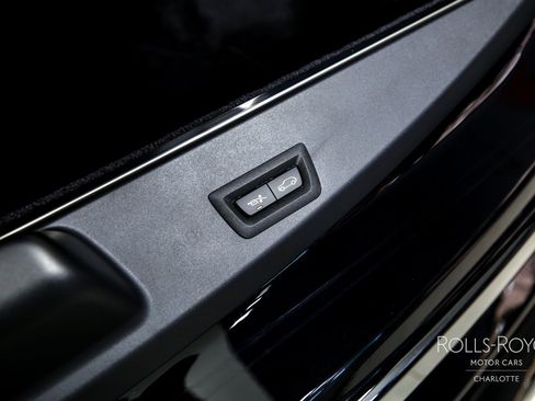Certified 2024 Rolls-Royce Cullinan Black Badge w/ Dark Exterior Package AWD/4WD image 26