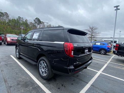 New 2026 Ford Expedition Active image 5