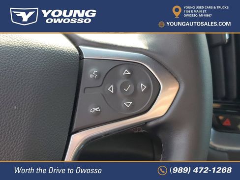 Used 2023 Chevrolet Traverse LT FWD image 14