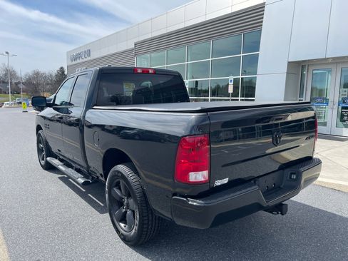 Used 2017 RAM 1500 Express w/ Black Ram 1500 Express Group image 3