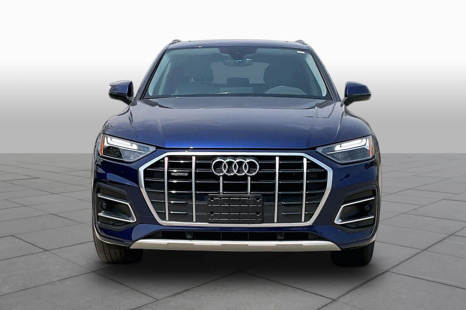 Used 2023 Audi Q5 2.0T Premium w/ Convenience Package AWD/4WD image 4
