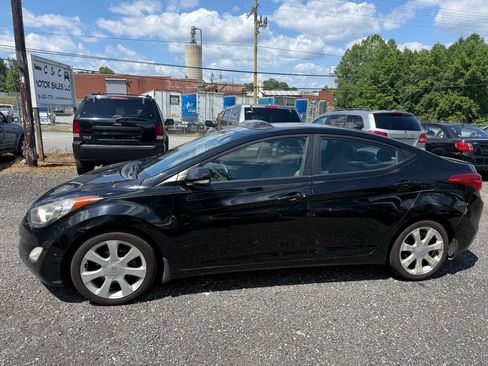 Used 2012 Hyundai Elantra Limited w/ Technology Pkg 5 FWD image 2