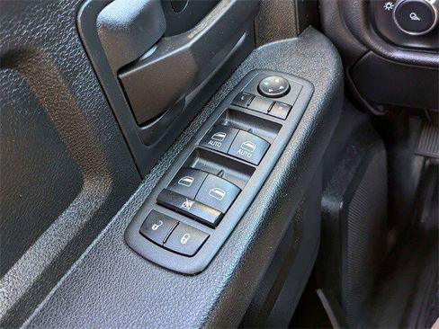 Used 2022 RAM 2500 Tradesman w/ Chrome Appearance Group image 23