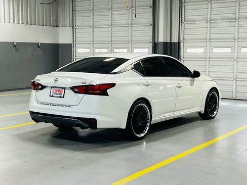 Used 2022 Nissan Altima 2.5 SR image 17