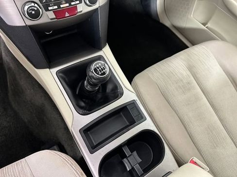 Used 2014 Subaru Outback 2.5i image 25