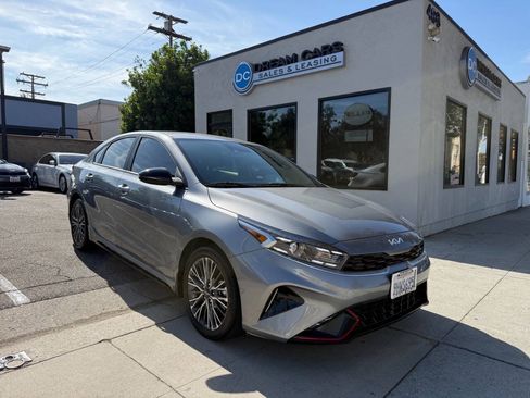 Used 2023 Kia Forte GT-Line FWD image 3