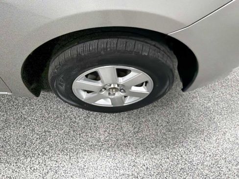 Used 2005 Toyota Sienna CE image 32