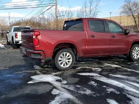 Used 2020 Chevrolet Silverado 1500 Custom w/ Custom Value Package image 8