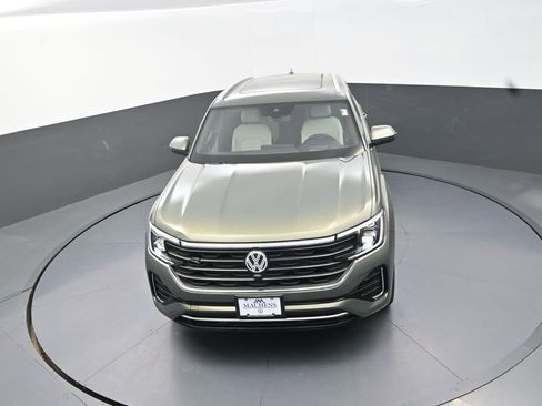 New 2026 Volkswagen Atlas Cross Sport SEL Premium R-Line AWD/4WD image 14