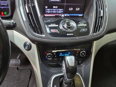 Used 2013 Ford C-MAX SEL FWD image 33