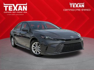 Used 2025 Toyota Camry LE video 1