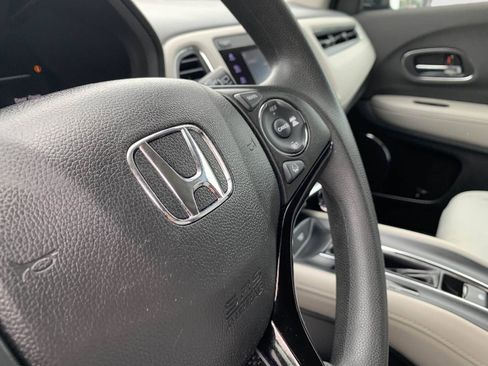 Used 2019 Honda HR-V EX image 45