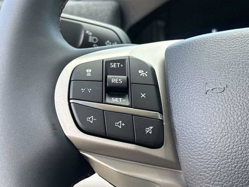 Used 2026 Ford Explorer Active w/ Active Comfort Package RWD image 23