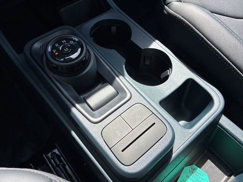 Used 2025 Ford Maverick Lobo AWD/4WD image 37