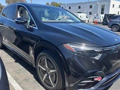 Used 2023 Mercedes-Benz EQS 580 4MATIC SUV image 1