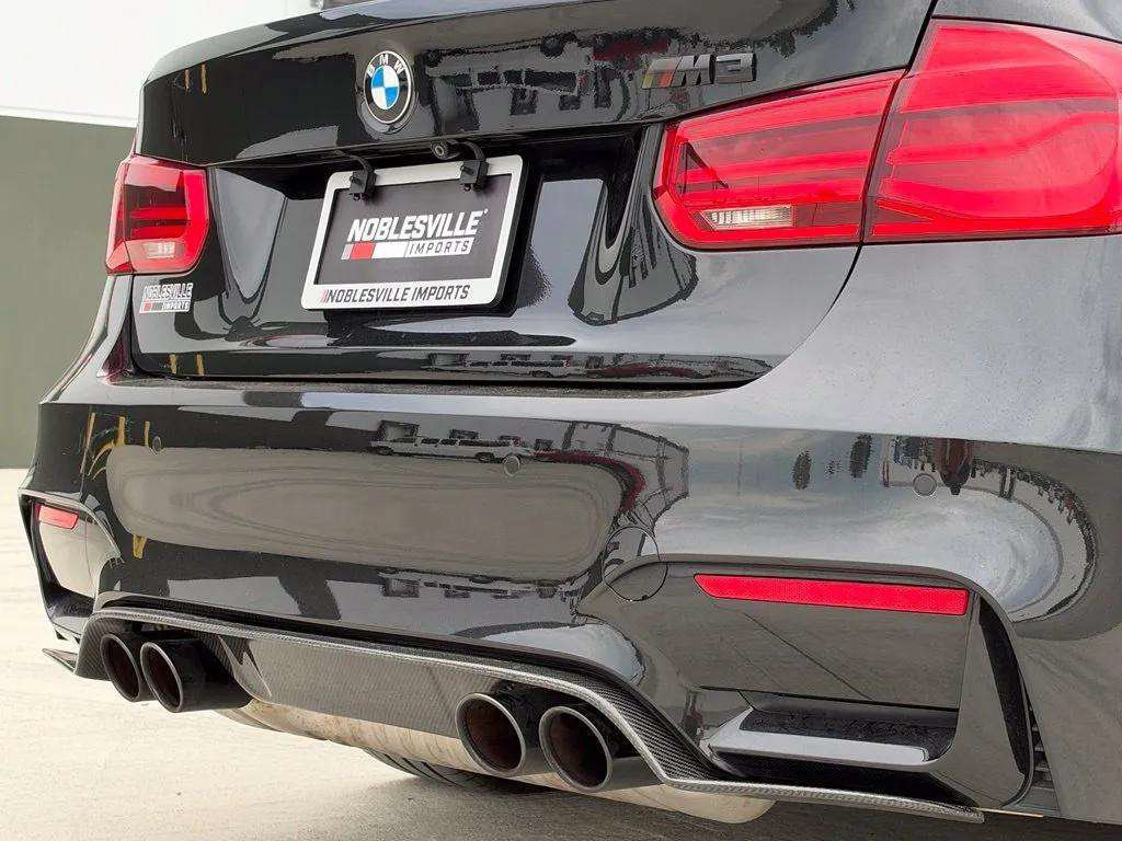 Used 2018 BMW M3 RWD image 33