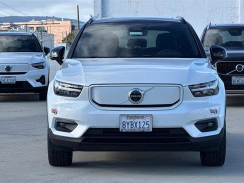 Used 2021 Volvo XC40 P8 Recharge w/ Advanced Package image 8
