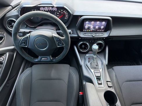 Used 2021 Chevrolet Camaro SS RWD image 28