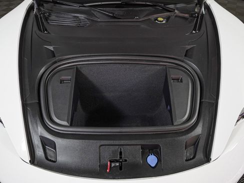 Certified 2024 Porsche Taycan 4 Cross Turismo w/ Premium Package image 12