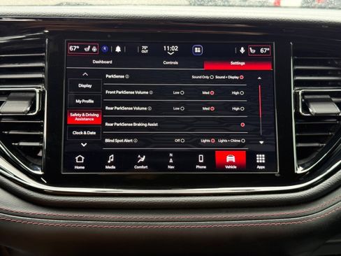 Used 2022 Dodge Durango R/T w/ Trailer Tow Group IV AWD/4WD image 16