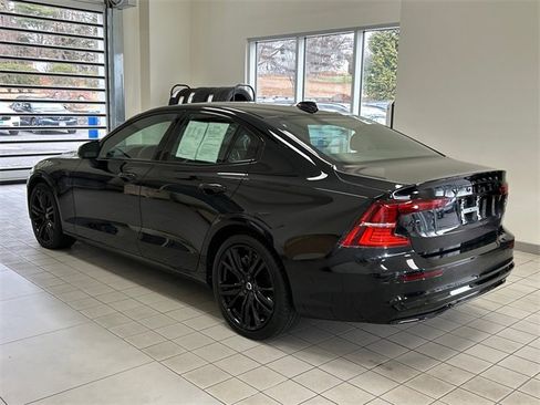 Certified 2024 Volvo S60 T8 Plus image 4