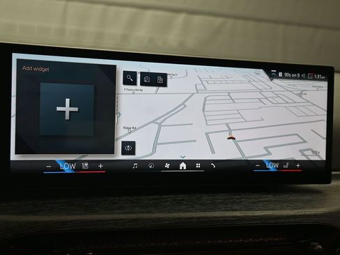 Used 2025 BMW 330i xDrive Sedan w/ Convenience Package image 15