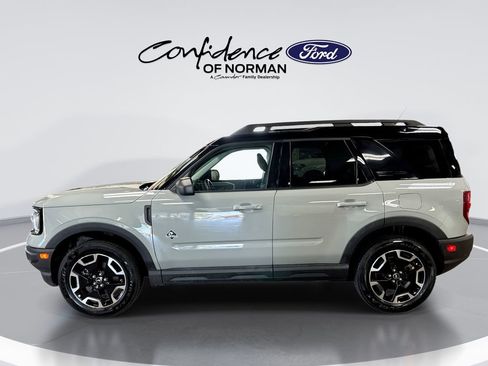 Used 2023 Ford Bronco Sport Outer Banks image 5