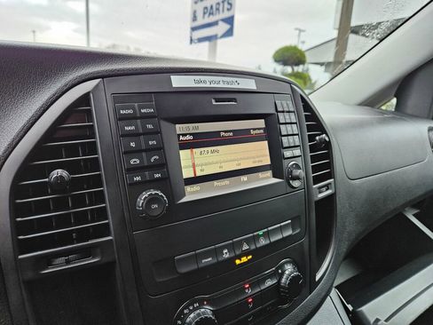 Used 2020 Mercedes-Benz Metris image 19
