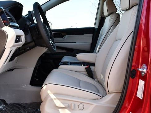 New 2026 Honda Odyssey Touring image 12