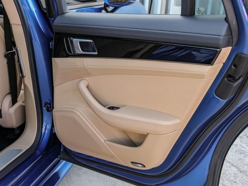 Used 2018 Porsche Panamera 4 w/ Sport Chrono Package image 61