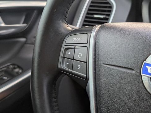 Used 2016 Volvo XC60 T5 Premier image 42