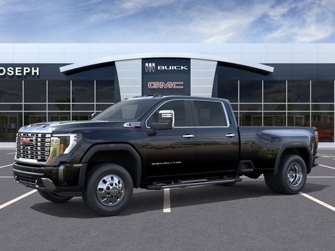 New 2026 GMC Sierra 3500 Denali w/ LPO, Black Badging Package AWD/4WD image 2