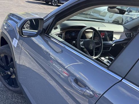 New 2026 Volkswagen Atlas SE image 27