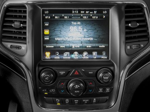 Used 2017 Jeep Grand Cherokee Trailhawk w/ Trailhawk Luxury Group AWD/4WD image 8