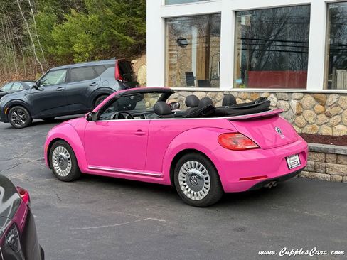 Used 2014 Volkswagen Beetle 1.8T image 3