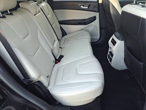 Used 2019 Ford Edge Titanium w/ Equipment Group 301A image 17