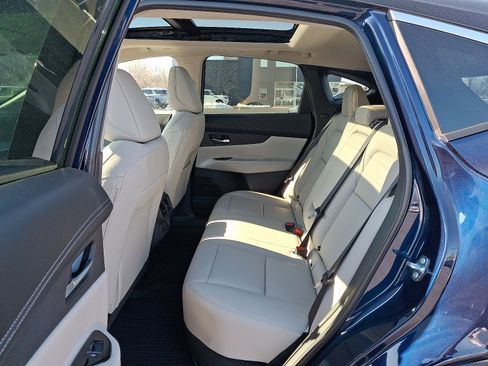 Certified 2025 Nissan Murano SL w/ Cargo Package image 12