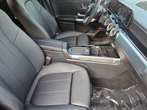 Certified 2026 Mercedes-Benz GLB 250 image 13
