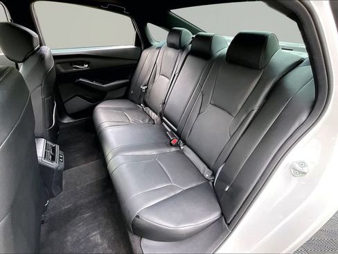 Used 2025 Honda Accord Sport image 18